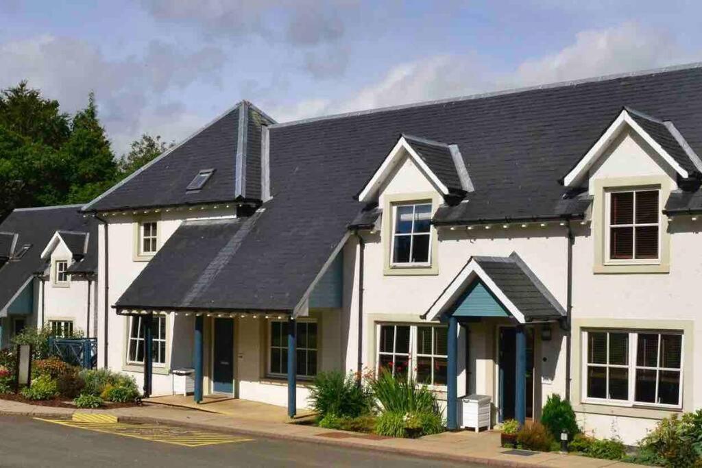 Ryder Cup Lodge Duchally - Free Access To Leisure Club Swimming Pool Hot Tub Steam Room - Starlink Satellite Internet - Sky Glass Now Dog Friendly For 2025 Auchterarder Exterior photo